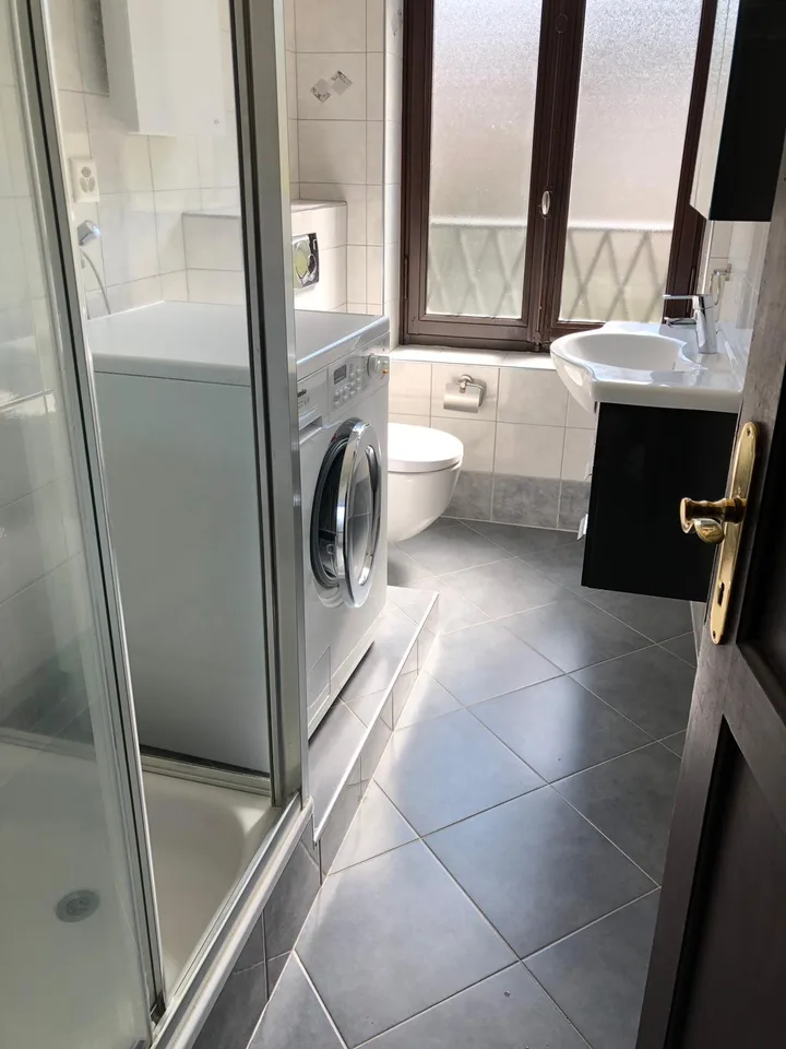 Appartement mansardé charmant de 6 pièces à Bellinzona – disponible immédiatement