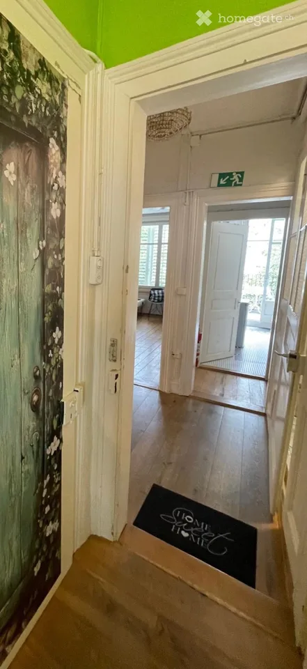 Zimmer in gelber  Villa