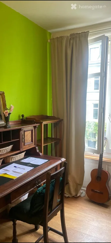Zimmer in gelber  Villa
