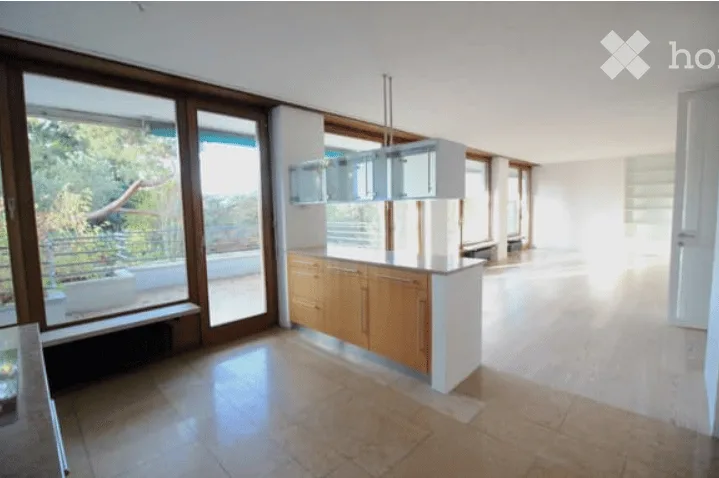 Special apartment with a view of the green