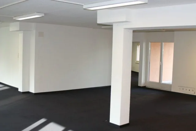 Espace commercial spacieux d'environ 138m2 dans un emplacement central - Votre emplacement à la gare de Baden