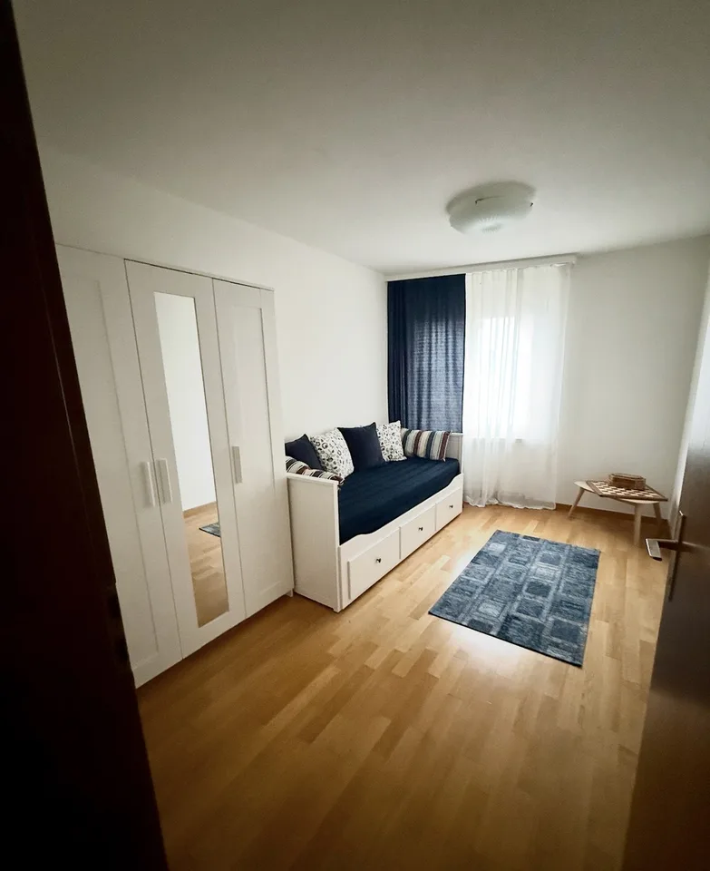 Appartement spacieux 5.5 pièces avec cheminée et grand balcon sud