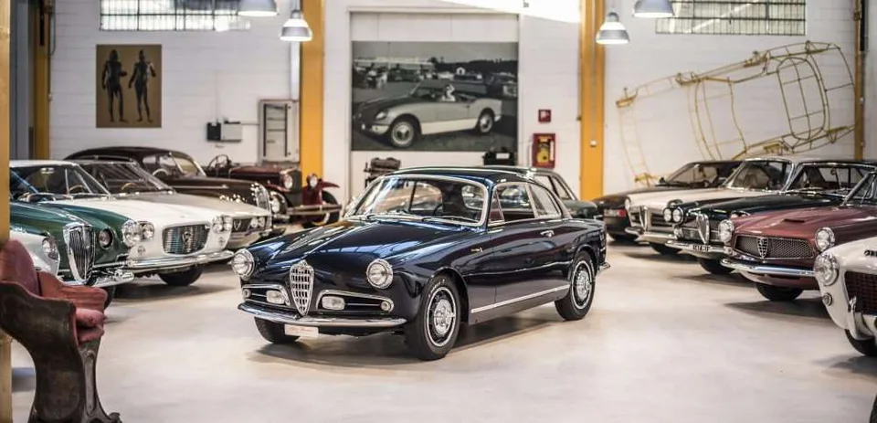 Balerna - Posteggio in garage per auto di lusso
