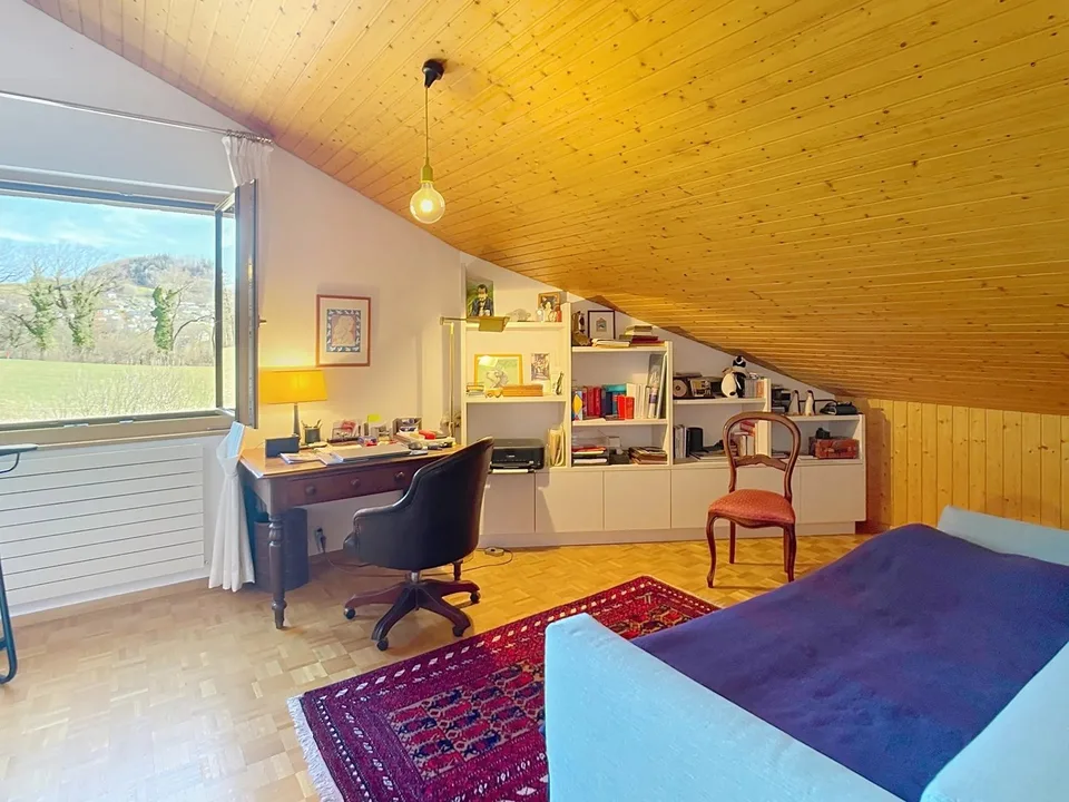Appartamento attico di 135 m² con vista mozzafiato sul bacino del Lago di Ginevra