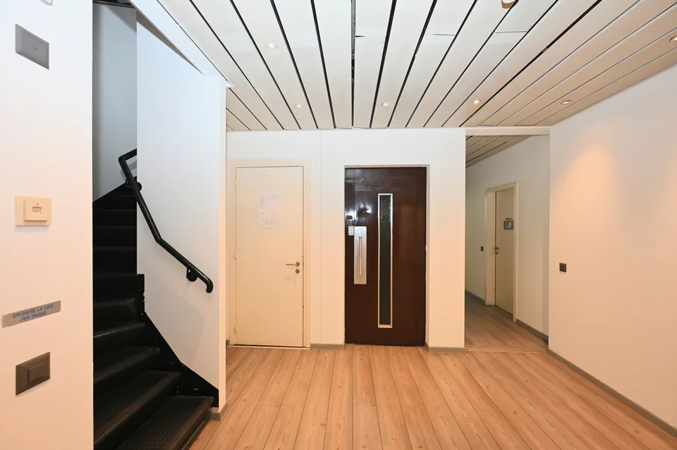 Palazzina a reddito con uffici a Chiasso – photo 11 sur 12