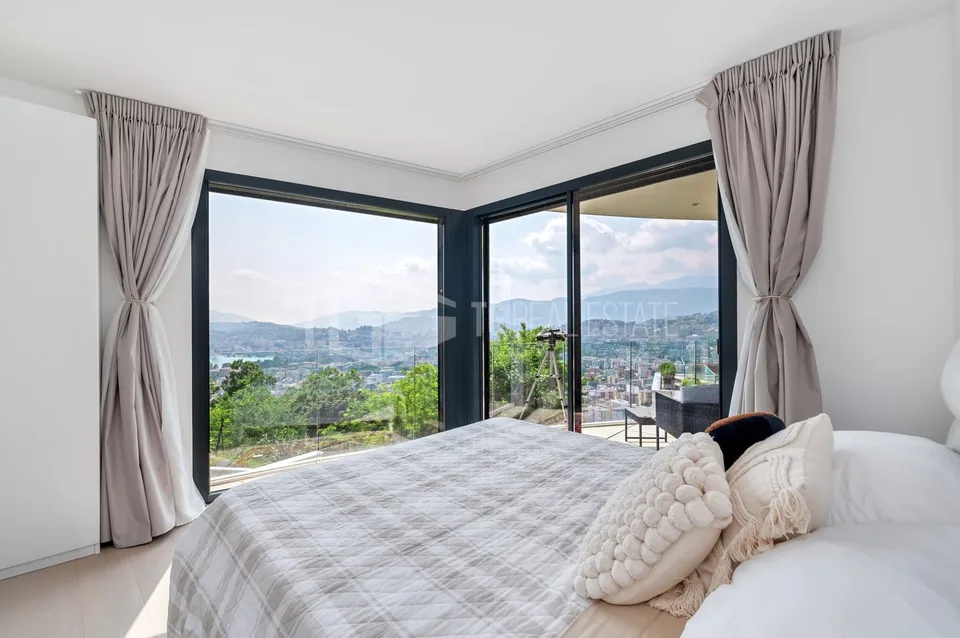 Eleganza Contemporanea con Vista Lago
