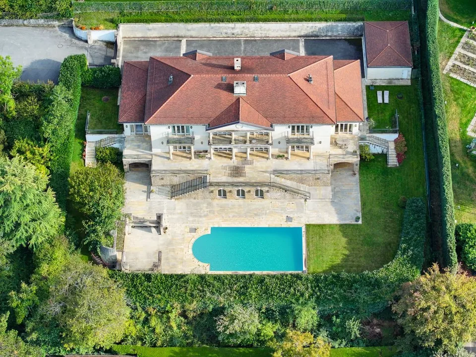 Demeure de prestige avec vue sur le lac