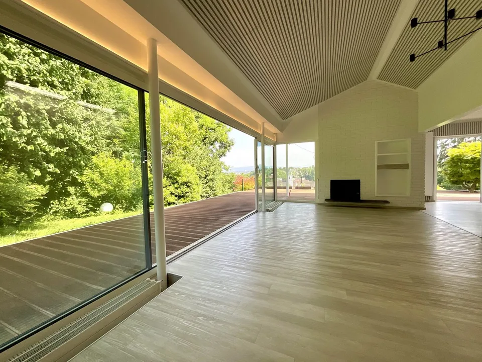 Zu verkaufen: Villa mit Panoramablick auf den Höhen von Hégenheim