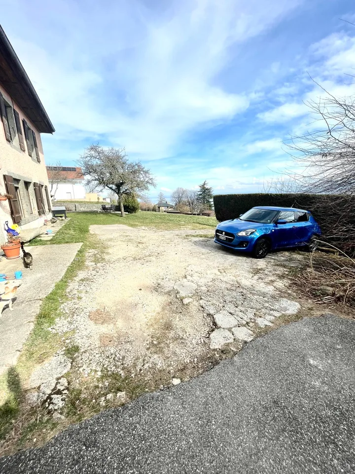 Mietshaus mit 4 Wohnungen und 7 Parkplätzen – Foto 7 von 9