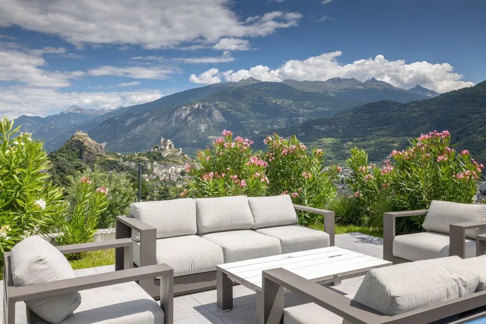 Prestigieuse villa contemporaine avec rooftop