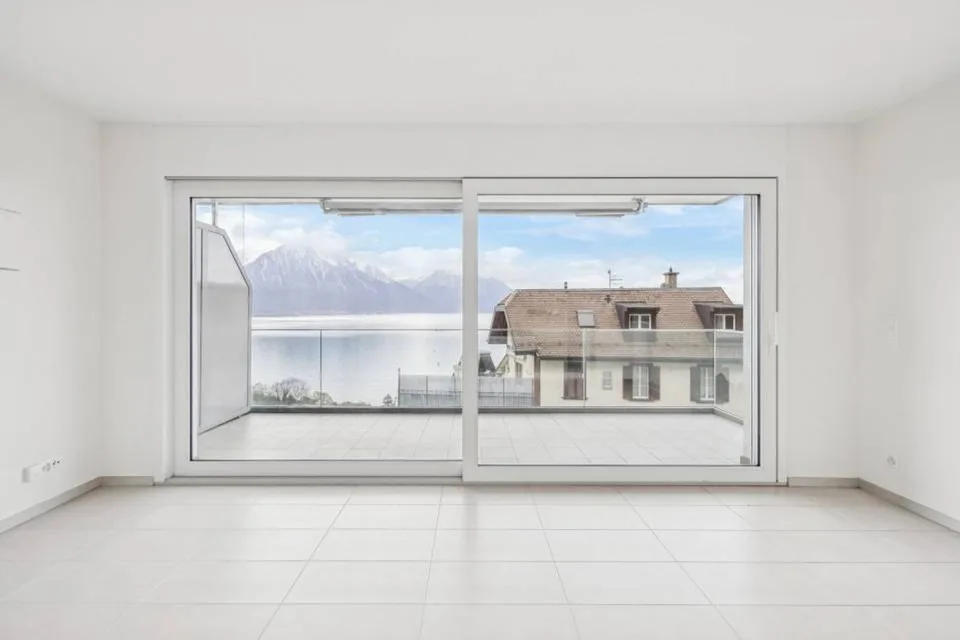 Appartamento di due camere con vista sul lago e posizione eccellente – foto 7 di 13