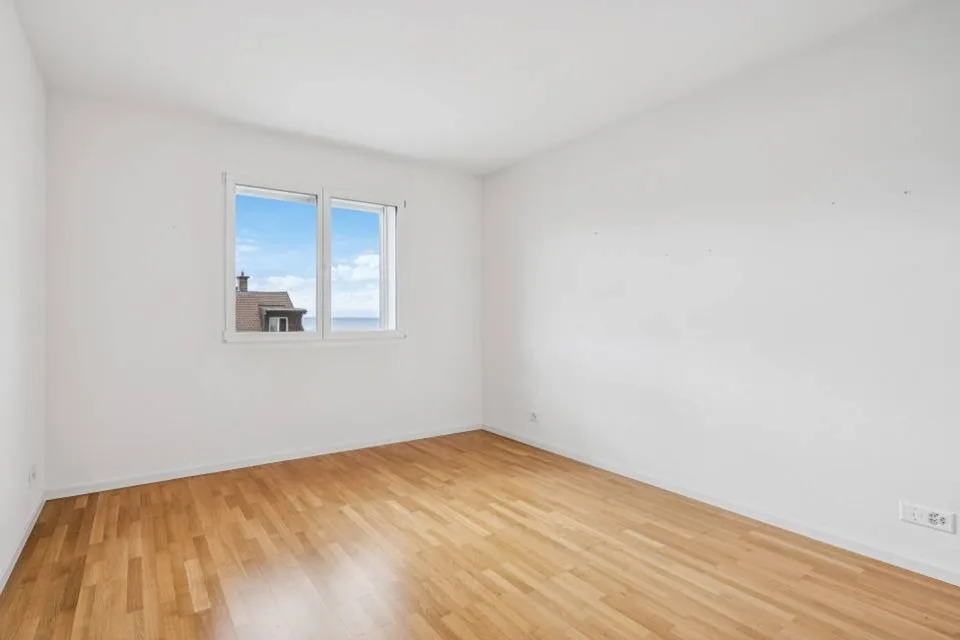 Appartamento di due camere con vista sul lago e posizione eccellente – foto 12 di 13