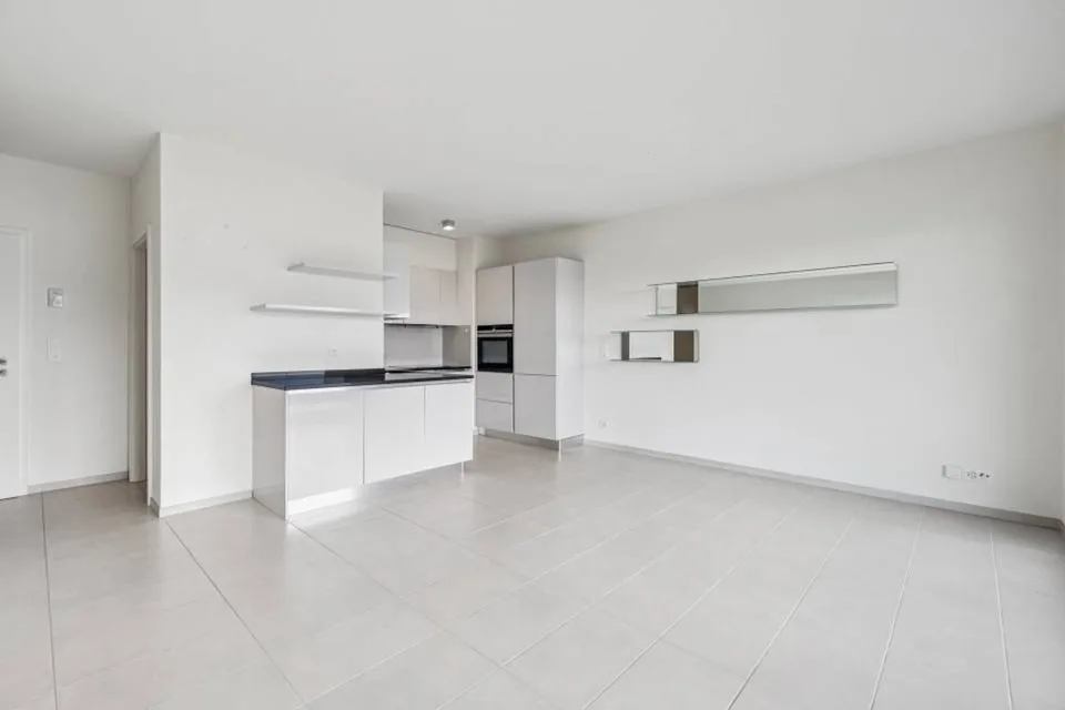 Appartamento di due camere con vista sul lago e posizione eccellente – foto 10 di 13