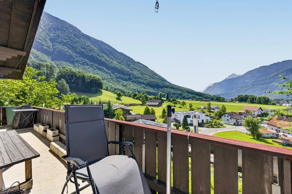 Charmant chalet de 6,5 pièces dans un quartier calme à Schänis
