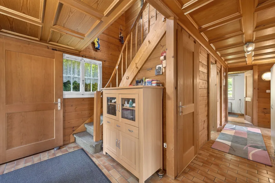 Charmant chalet de 6,5 pièces dans un quartier calme à Schänis