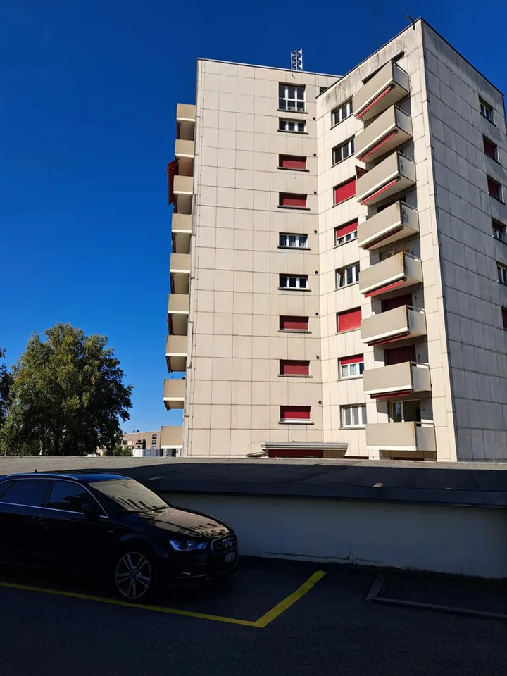 Wohnung mit 3 Zimmern in Romont – 5. Stock mit Balkon