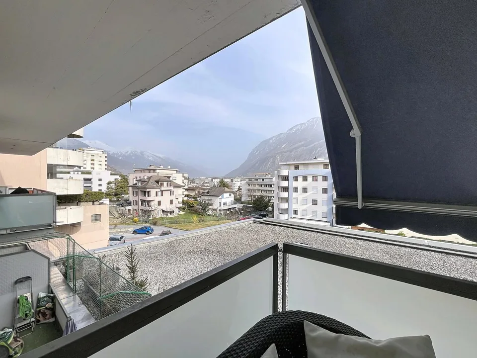 Grand appartement familial de 4 pièces avec vue dégagée à Sierre