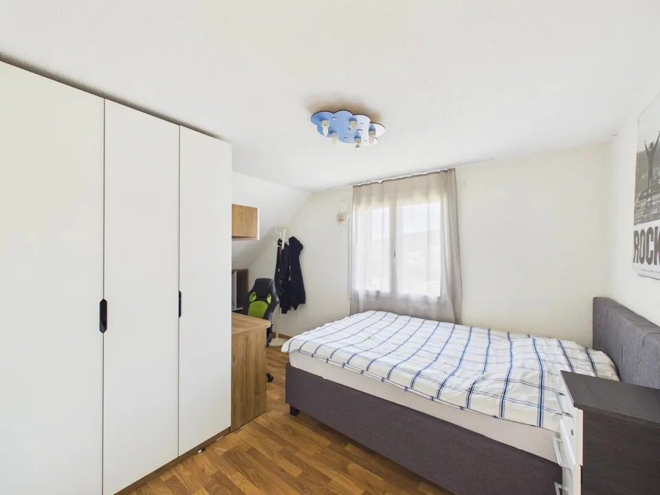 Maison familiale avec espace commercial – photo 7 sur 13