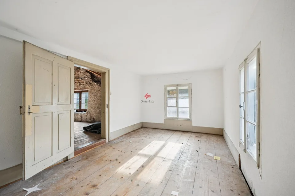 Maison à deux familles avec un grand potentiel de développement – photo 8 sur 11