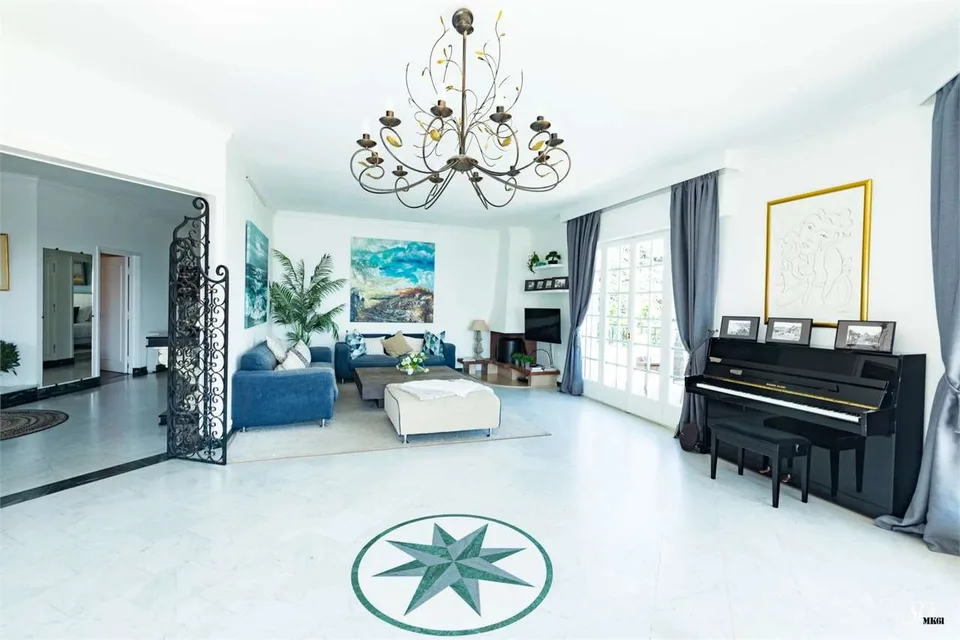 Esclusiva Villa Panoramica con Piscina a Nizza Costa Azzurra – photo 8 sur 9