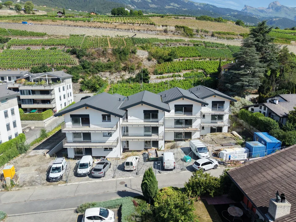 Appartamento nuovo di 4,5 locali con vista panoramica a Conthey