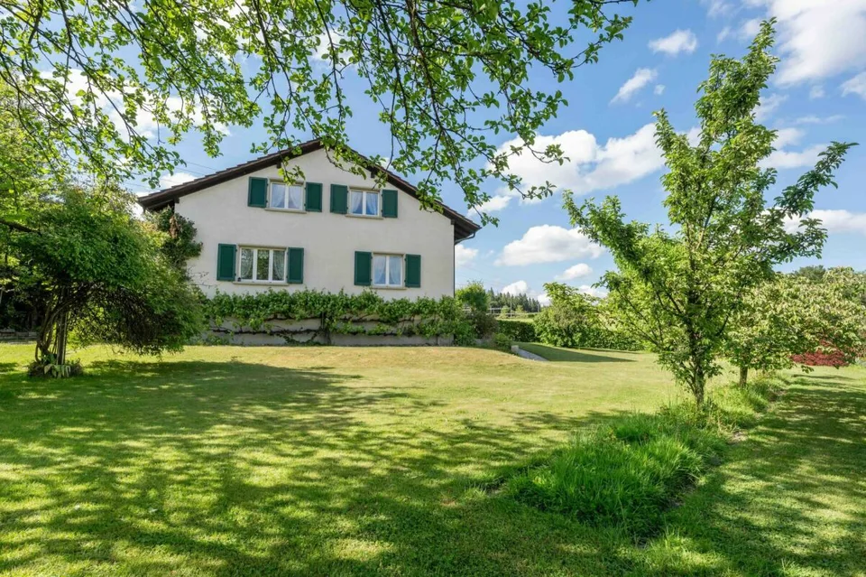 Freistehendes 5.5-Zimmer-Einfamilienhaus mit herrlichem Garten an w...