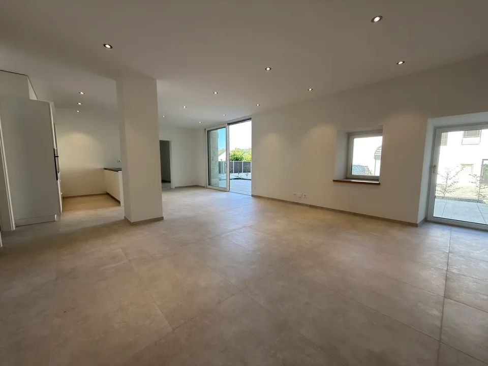 Appartamento nuovo di 4.5 locali a pian terreno con terrazza privata
