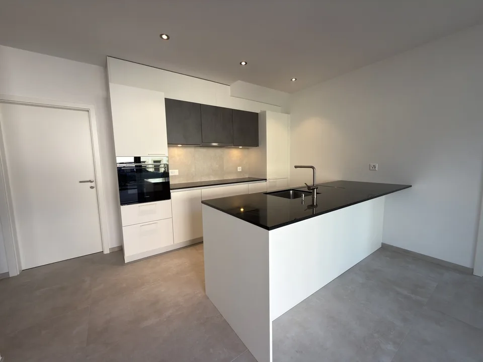 Appartamento nuovo di 4.5 locali a pian terreno con terrazza privata