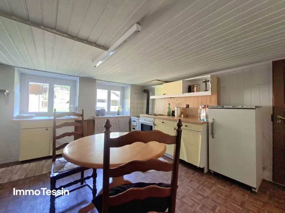 Maison typique et spacieuse de Leventina avec jardin à Ambri-Piotta à un prix imbattable près du patinoire – photo 9 sur 13
