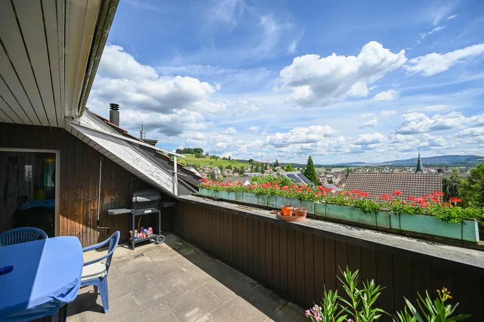 Grande casa da ristrutturare con bella vista – foto 6 di 7