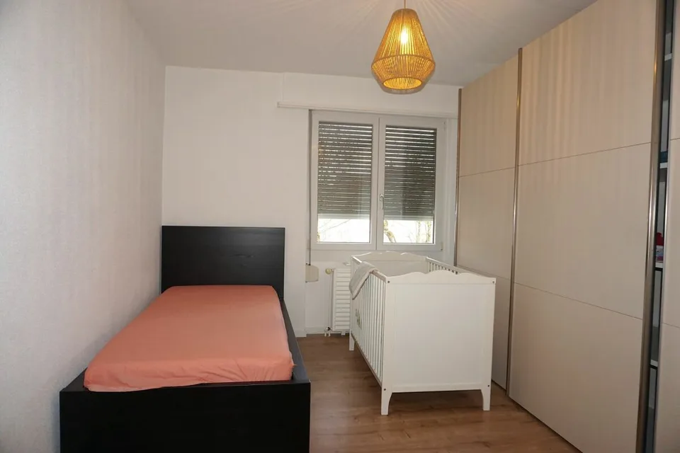 Casa individuale ristrutturata di 5,5 locali su un terreno di 760 m2 – foto 10 di 14