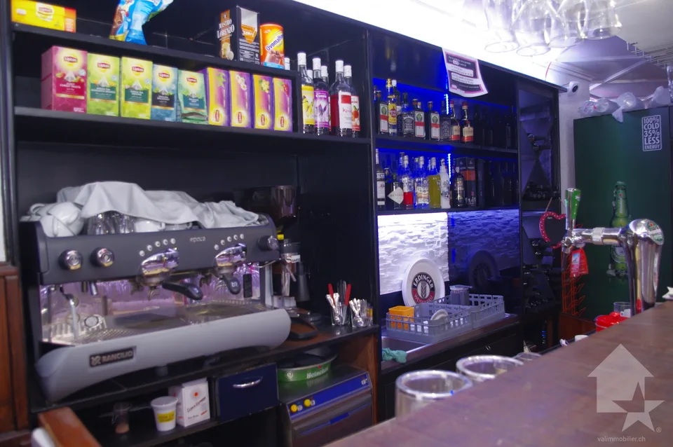 Orsières, caffè ristorante situato nel centro! – foto 10 di 11