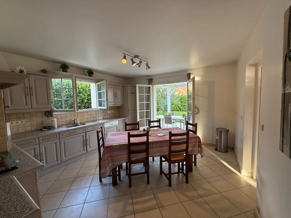 Magnifique villa de standing sise à Veigy, proche de la frontière de Meinier. – foto 6 di 8