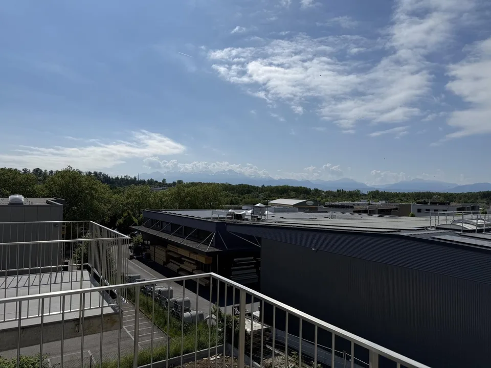 Spazio amministrativo/ufficio con balcone, unità 29, in nuovo progetto a Echandens