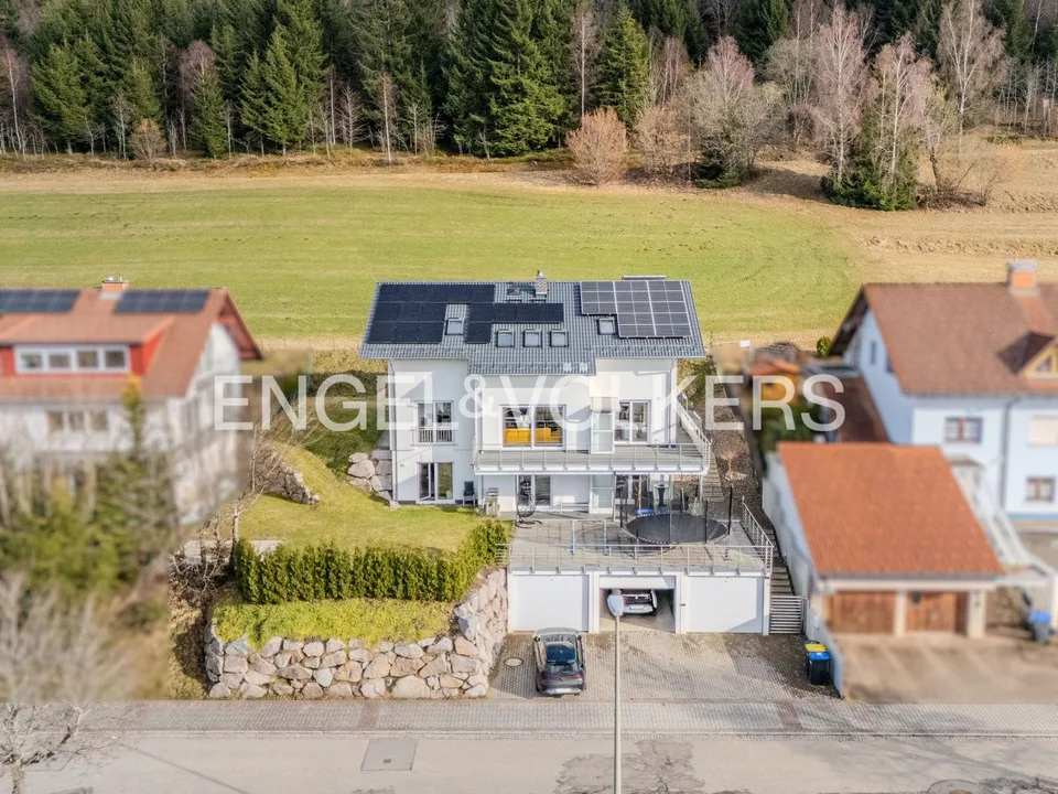 Hochwertiges Einfamilienhaus in naturnaher Lage
