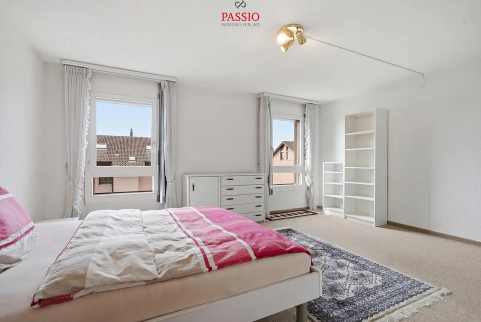 Familienfreundliches 5.5-Zimmer Reiheneckhaus mit grossem Garten – Foto 12 von 13