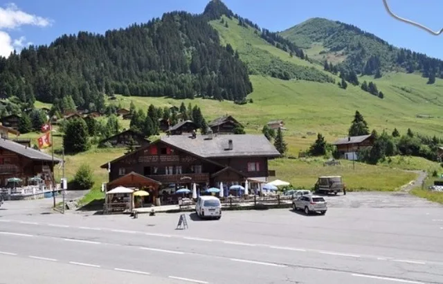 Das Juwel, das das Restaurant Le Chaussy war, ist in Les Mosses zum Verkauf