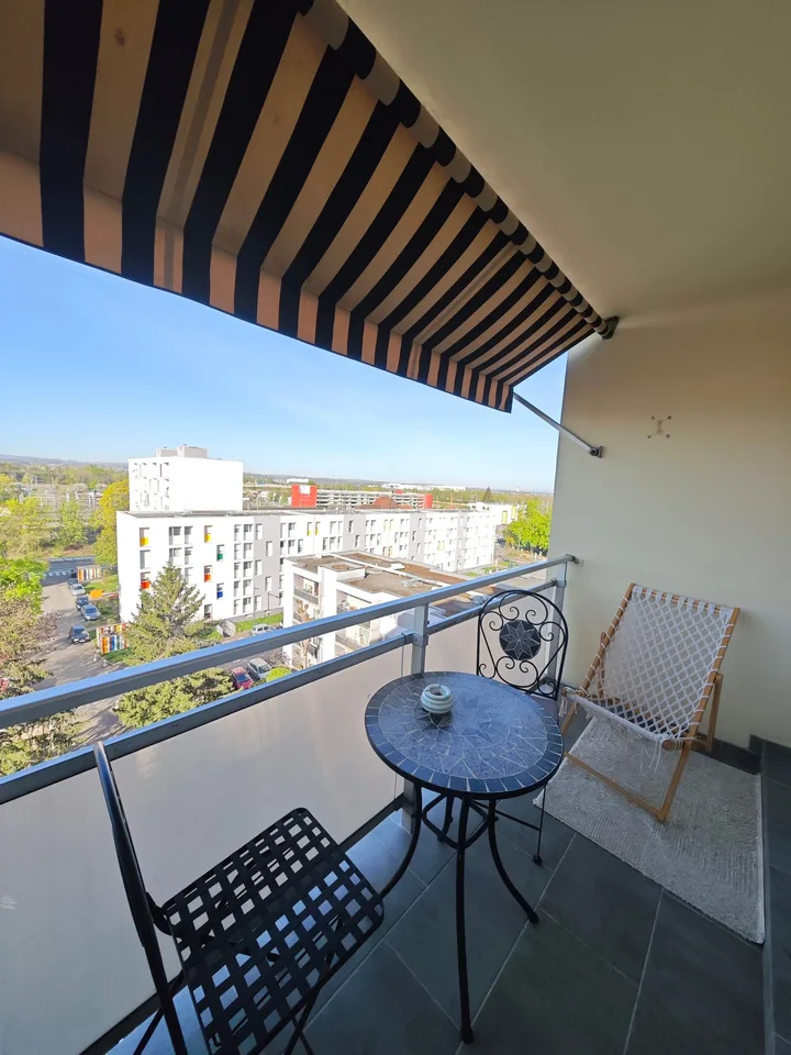 Herzlicher Empfang garantiert: 3-Zimmer-Wohnung renoviert mit Balkon in der Nähe der Schweizer Grenze – Foto 7 von 9