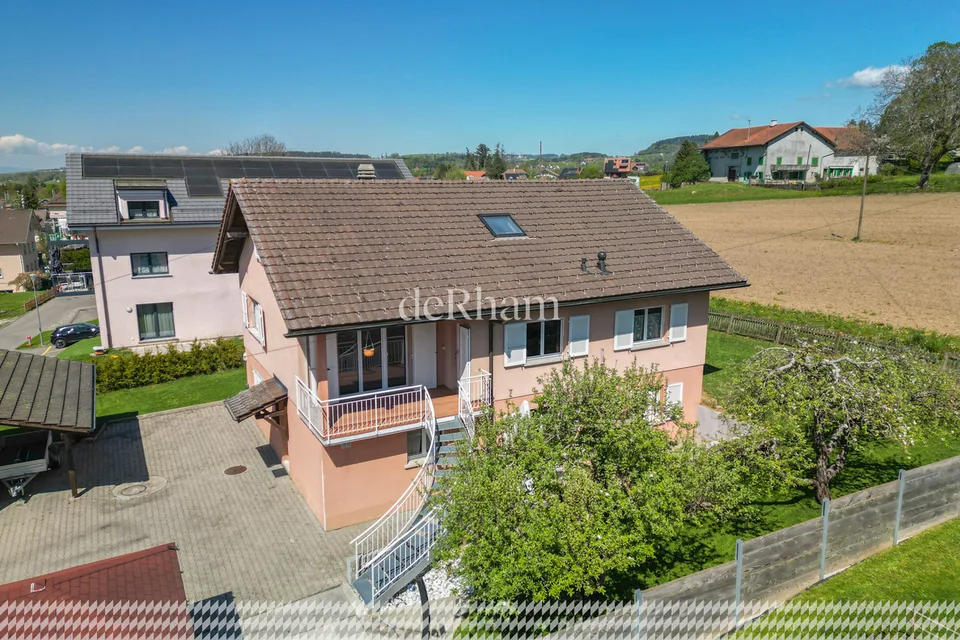 Villa de 2 appartements Avec grand potentiel, magnifique jardin