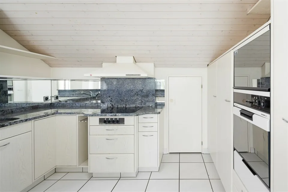 Appartamento maisonnette 4,5 locali con vista sulle Alpi e ufficio/stanza hobby separata