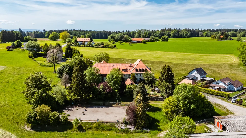 Seltene Gelegenheit: großes Anwesen mit Baupotenzial