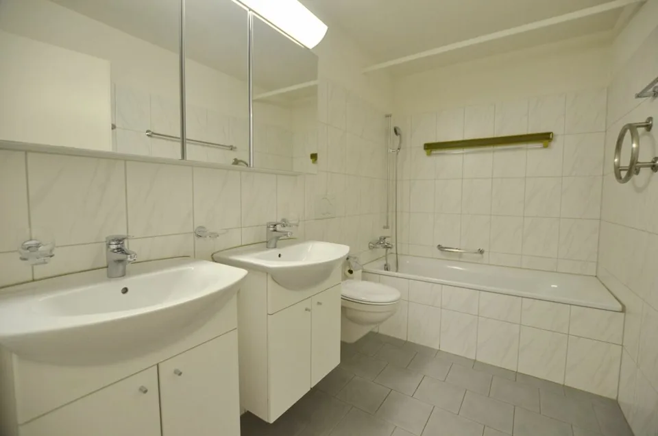 Appartement en propriété de 4,5 pièces avec balcon