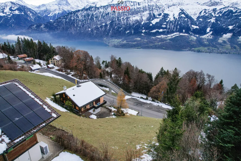 Terreno edificabile di 849m² con vista sul lago e panorama alpino