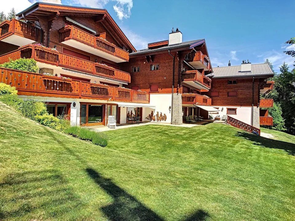 Appartement d'exception avec piscine privée intérieure et appartement de 3 pcs