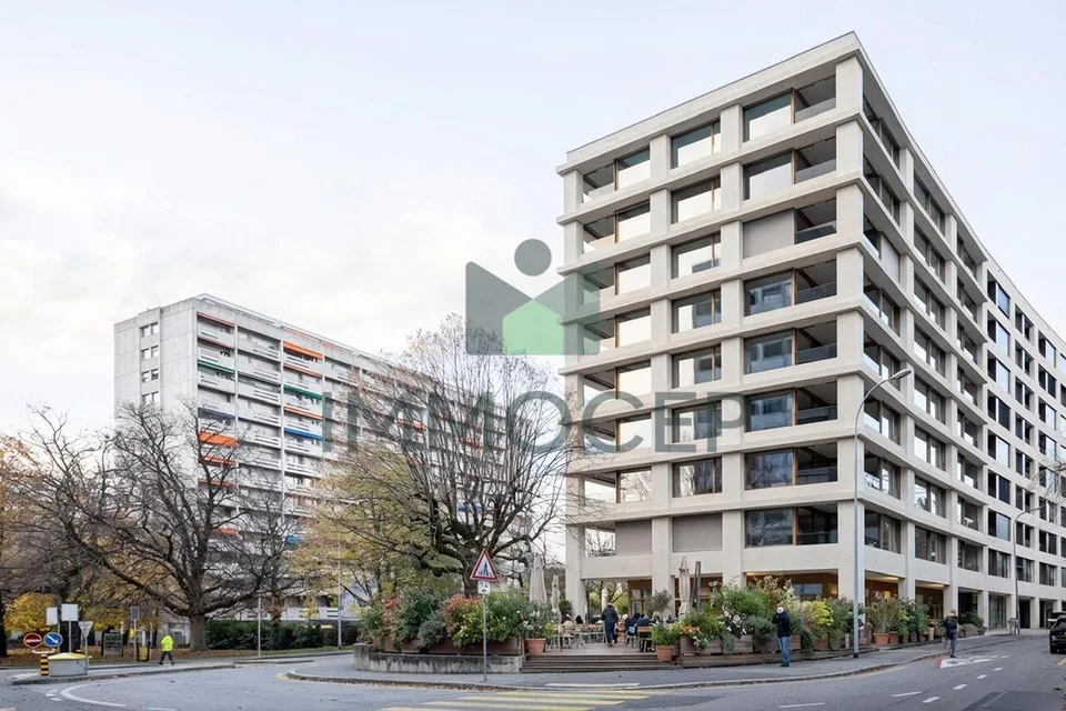 Belle arcade commerciale de 81 m² dans un immeuble neuf à Vieusseux