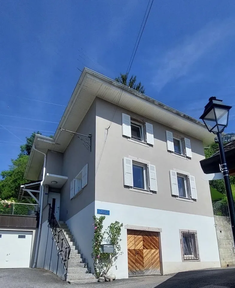 Magnifica villa individuale in vendita a Villeneuve