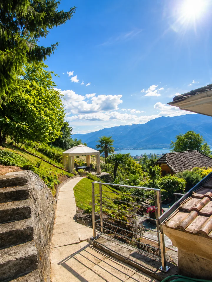 Magnifica villa individuale in vendita a Villeneuve