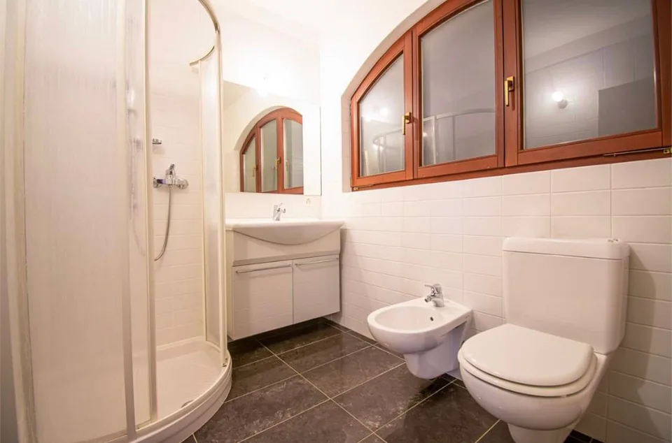 Villa con piscina e vista lago 180gradi - vendita diretta dal proprietario – foto 12 di 16