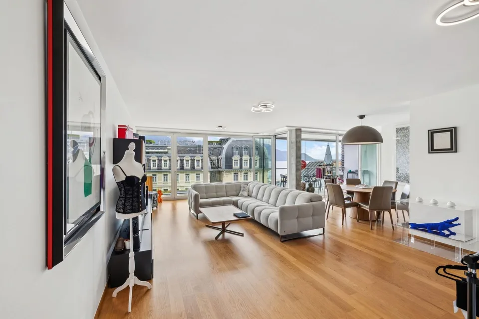 Montreux Zentrum - Elegantes 4.5-Zimmer-Wohnung nur wenige Schritte vom See entfernt