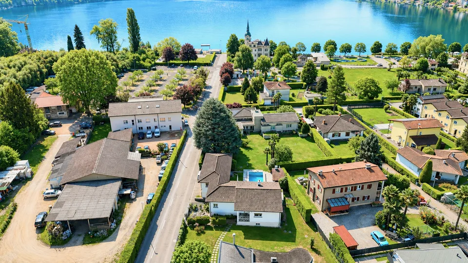 Terreno Edificabile a Caslano a pochi passi dal lago di Lugano
